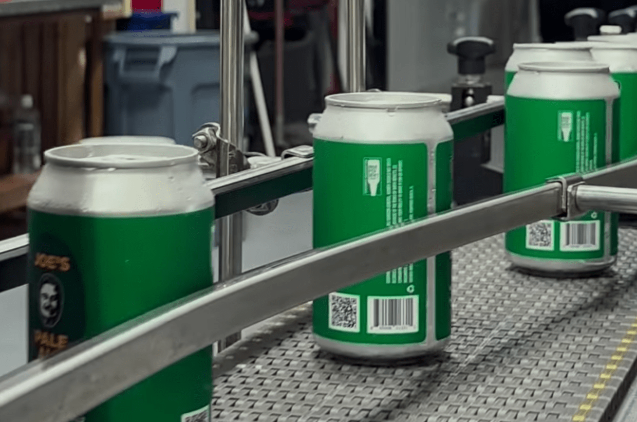 Flanigan’s to Sell Its Pale Ale in Cans for the First Time Ever