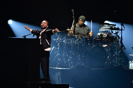 John Legend Shines at Hard Rock Live