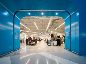 photo of a blue entryway into a mall store