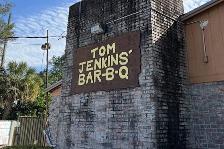Fort Lauderdale Bar-B-Q Institution Closing After Nearly 40 Years