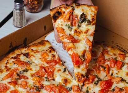 Fans React as Famed Pizzeria Closes in Plantation