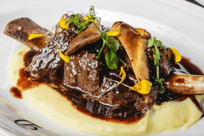 Award-winning Coral Gables steakhouse plans new waterfront location