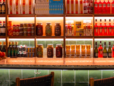 Italian Wine Bar Opens at Coconut Grove's CocoWalk