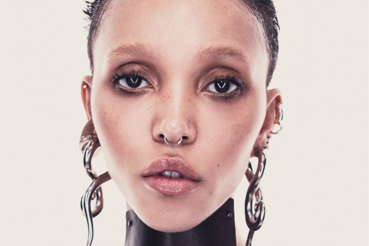 Photo of British singer FKA Twigs