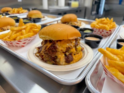 Inside Miami’s Secret Burger Club Meetings