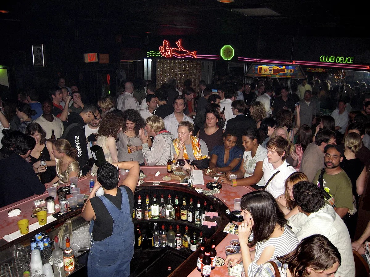 The Ten Best Dive Bars in Miami