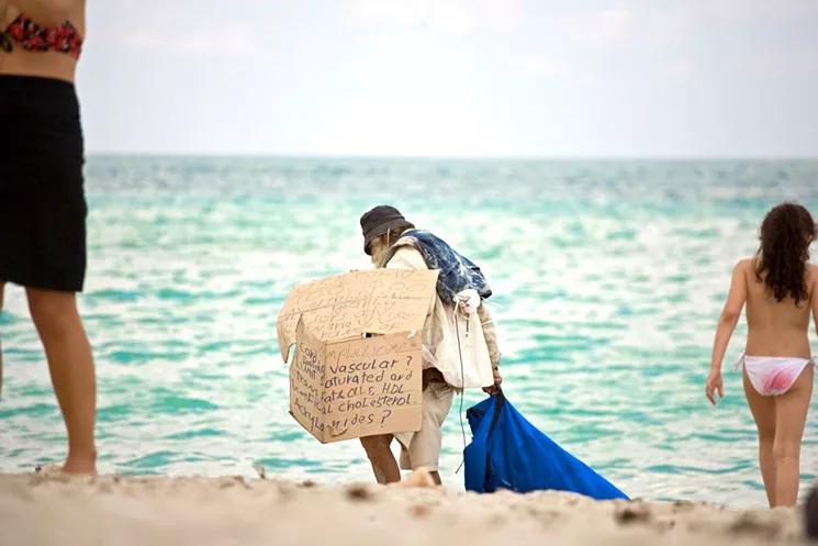 Miami Beach Homeless Say City’s Outreach Office Is Regularly Closed, Unhelpful