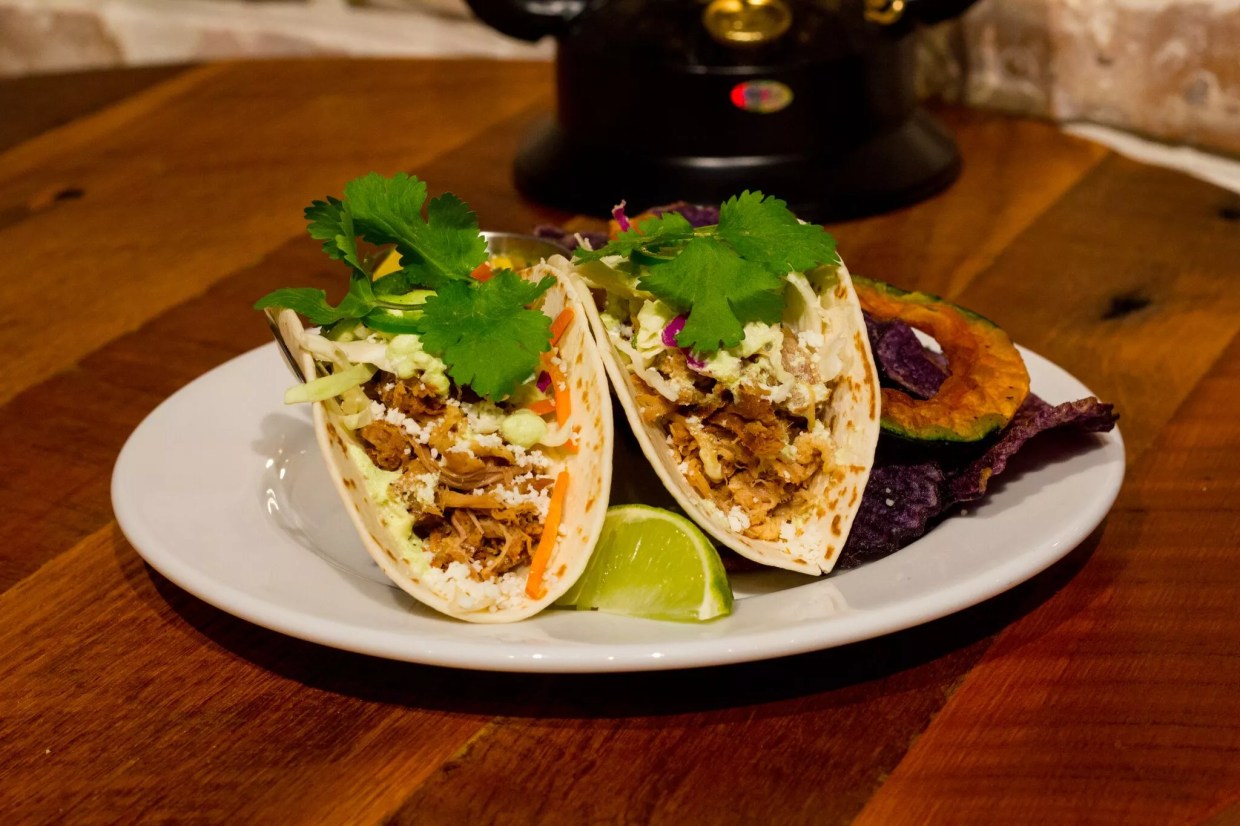Miami’s Best Eats and Drinks This Week: $7 Happy Hour, Tacos and Techno, and Sustainable Seafood