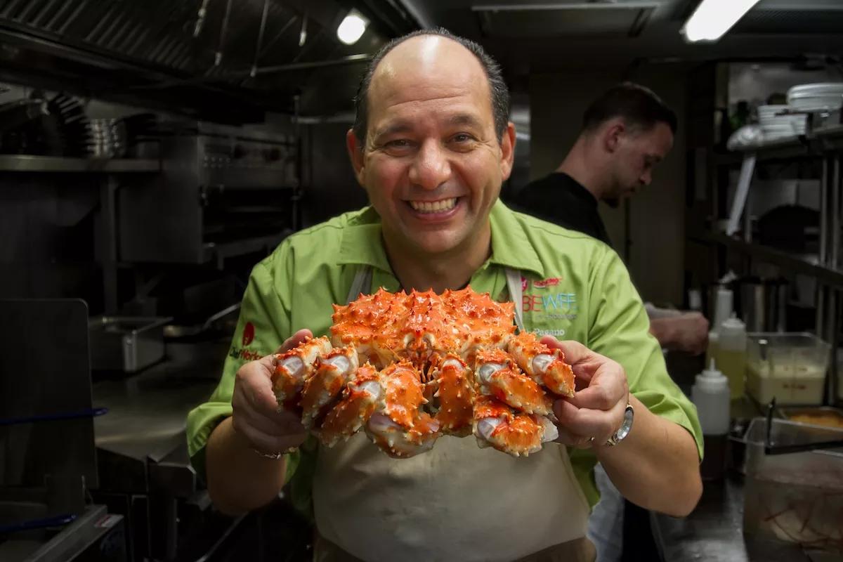 Ralph Pagano Opens Naked Crab With Mermaids, Seafood, and Tiki Drinks