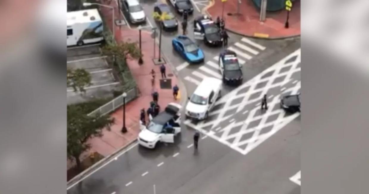 Video: Eight Gun-Wielding Cops Approach Car With Toddler Inside