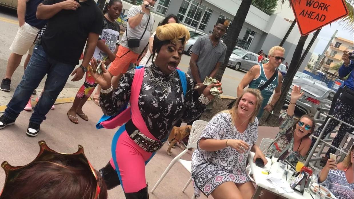 Last Call for South Beach’s Iconic Palace Bar – Updated