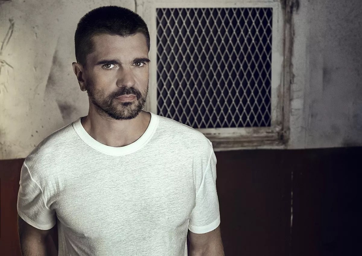 Juanes Releases <i>Mis Planes Son Amarte</i>, First Major Visual Album by a Latin Artist