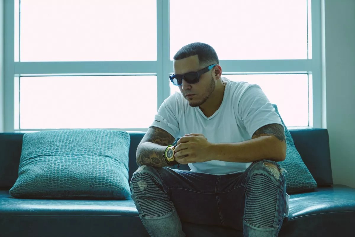 IAmChino Aims to Take Over the World of Latin EDM With “Amor”
