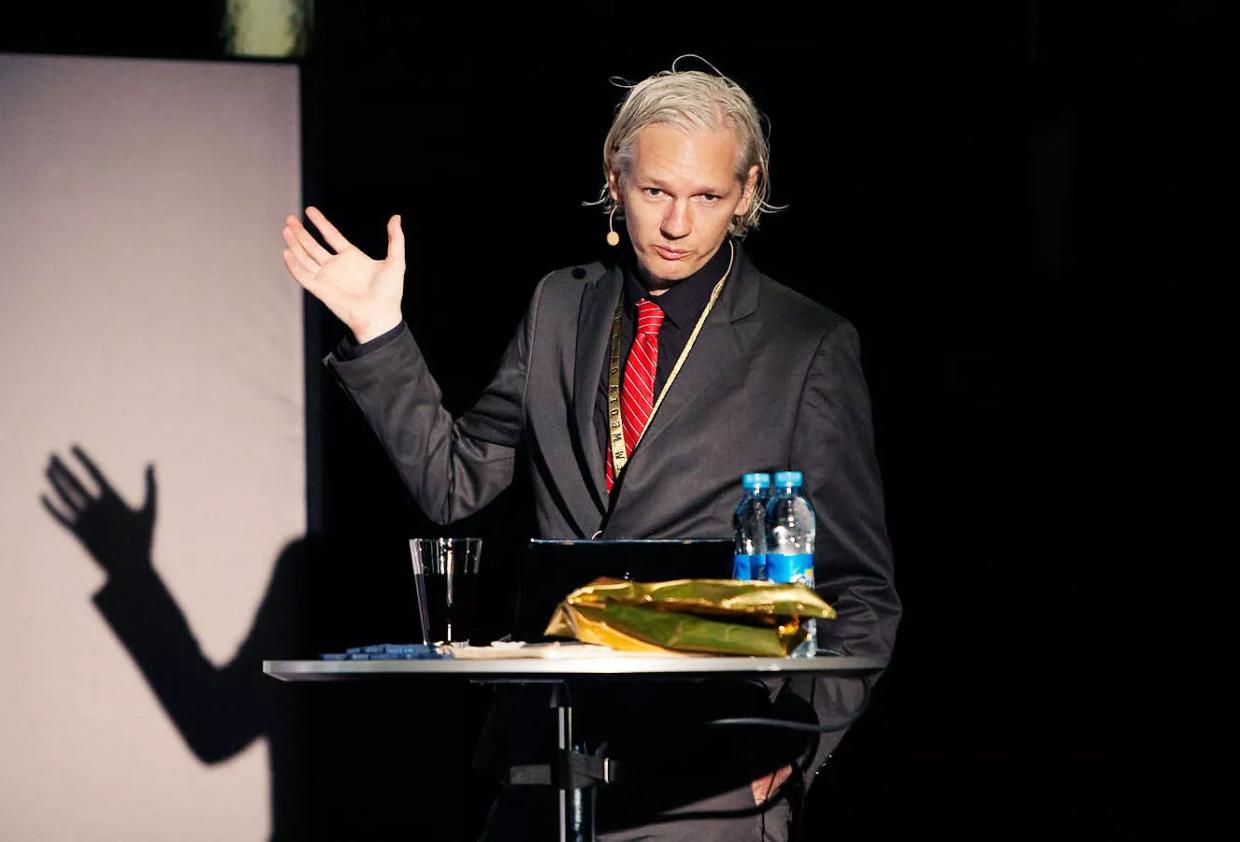 WikiLeaks Hits Miami Democratic Operative for Saying He’d Kill Snowden, Assange