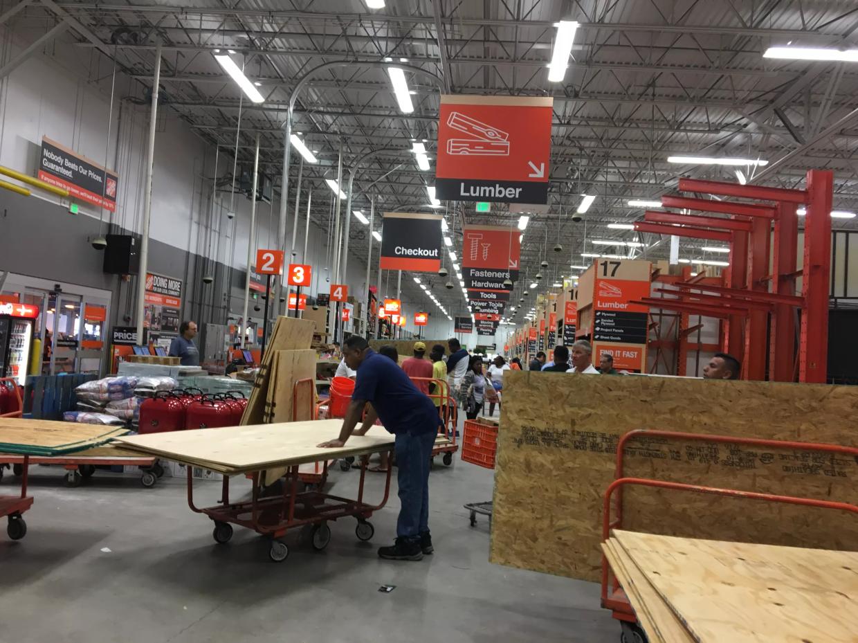 South Florida Stores Are Cleaned Out as Hurricane Irma Looms