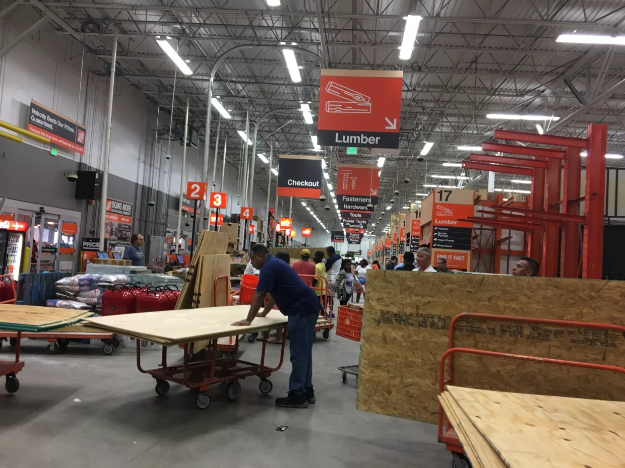 South Florida Stores Are Cleaned Out as Hurricane Irma Looms