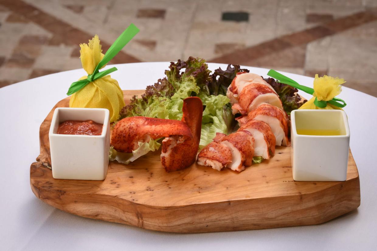 Drink and Dine in Gianni Versace’s Former Kitchen at Onyx Bar Inside Casa Casuarina