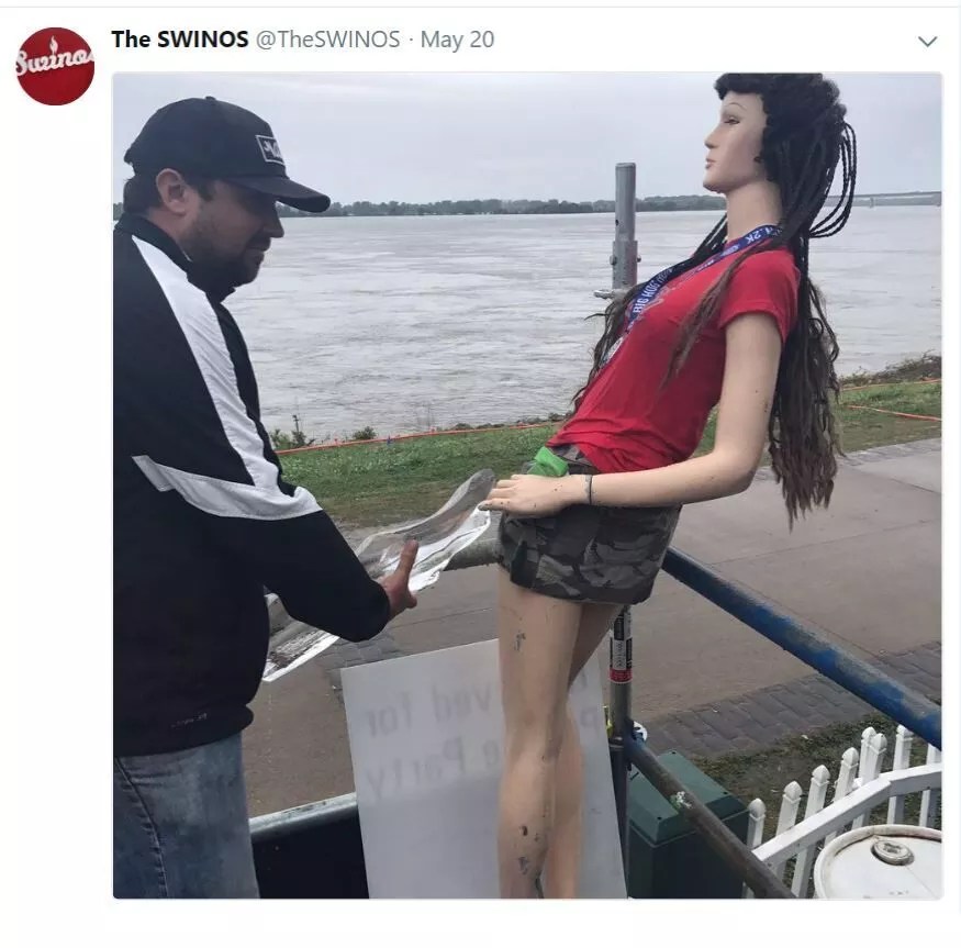 Rick Scott Consultant Denies He Used Ice Penis to Hump Mannequin