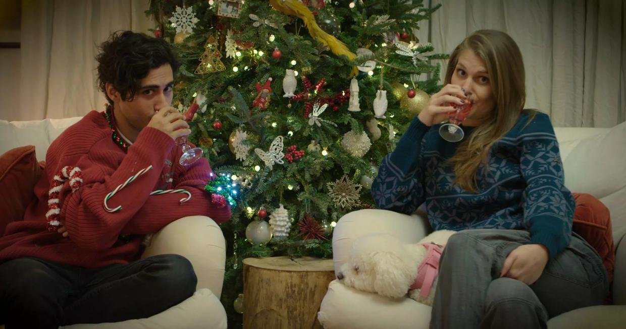 <i>Sh*t Miami Girls Say</i> Creators Release <i>The 6 Days of Christmas</i> Video Series
