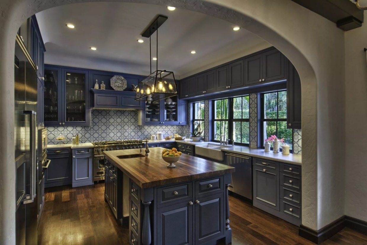 Miami’s Best Eats and Drinks This Weekend: Free Beer and Wine, Tour of Kitchens, and Super Bowl LII