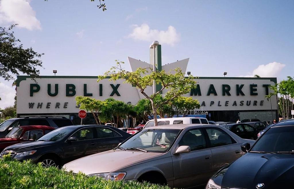 Publix Heiress Dumped $171,100 Into a Pro-Trump PAC in 2019