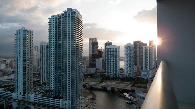 Miami Renters End the Holidays Hundreds of Dollars in Debt, Study Says