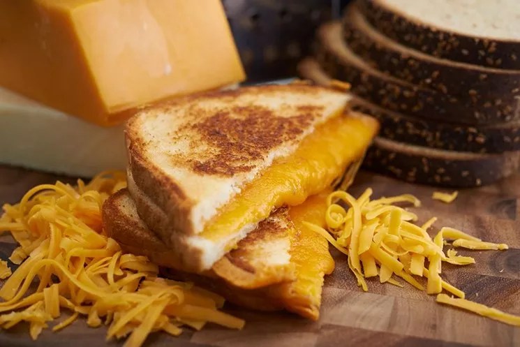 Miami’s Best Eats and Drinks This Week: Free Sangria, Mackin’ Cheese Chips, and a Snail Social