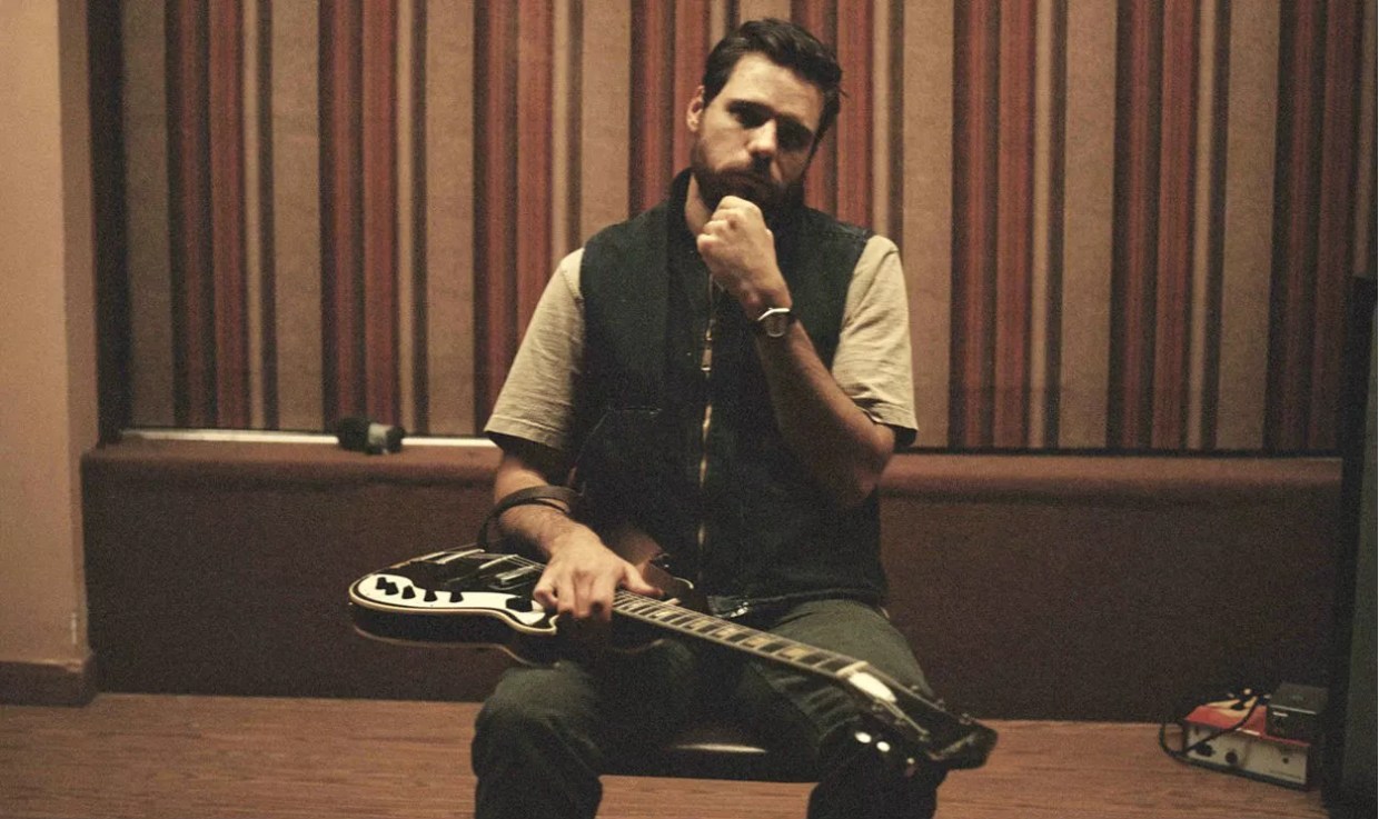 Bahamas’ Afie Jurvanen Prefers Songwriting to Be Uncomfortable