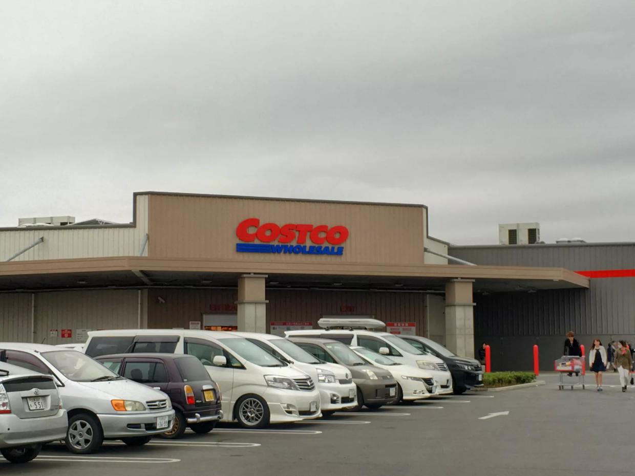 Deaf Miami Costco Employee Wins $775,000 After Being Fired Because She Was “Too Loud”