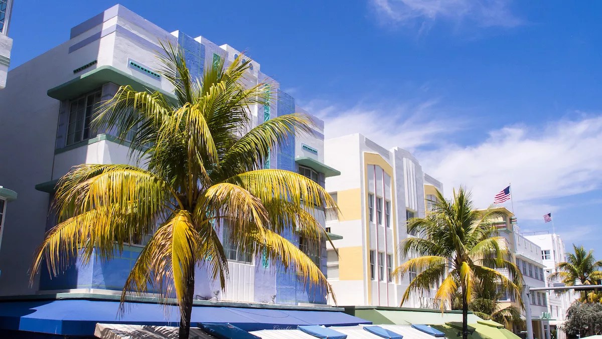 After Years of Ocean Drive Restaurant Ripoffs, Miami Beach Now Legislating Menus