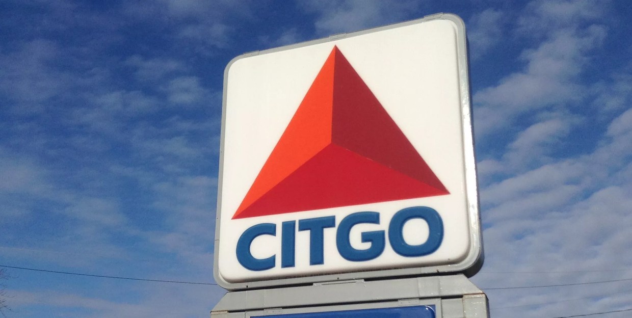 At MIA, Feds Arrest Man Charged With Bribing Venezuelan Oil Officials