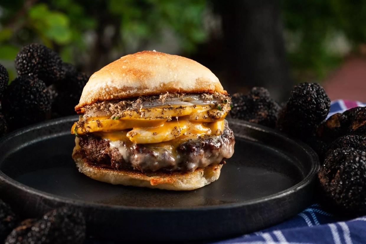Miami’s Best Eats and Drinks This Week: Burgers, Beer, and Bees