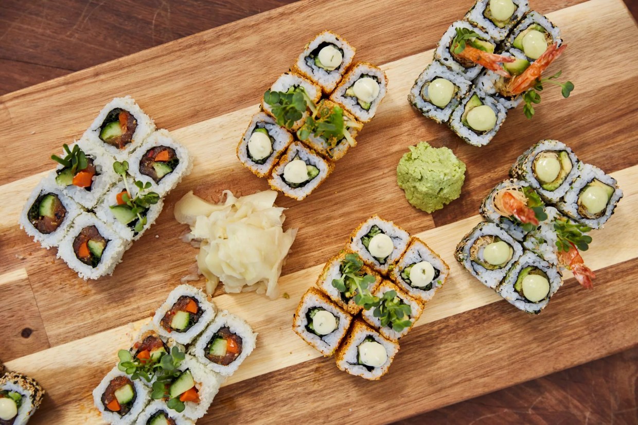 Miami’s Best Eats and Drinks This Week: Complimentary Bites, Sushi-Making, and Dog Happy Hour