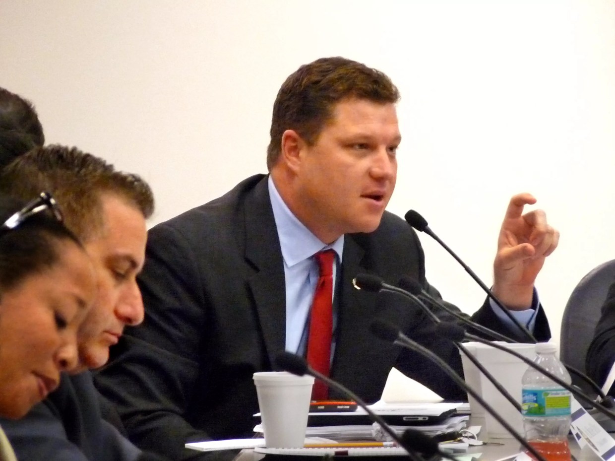 Bill Would Require Florida Cops to Get Warrants Before Monitoring Your Cell Data