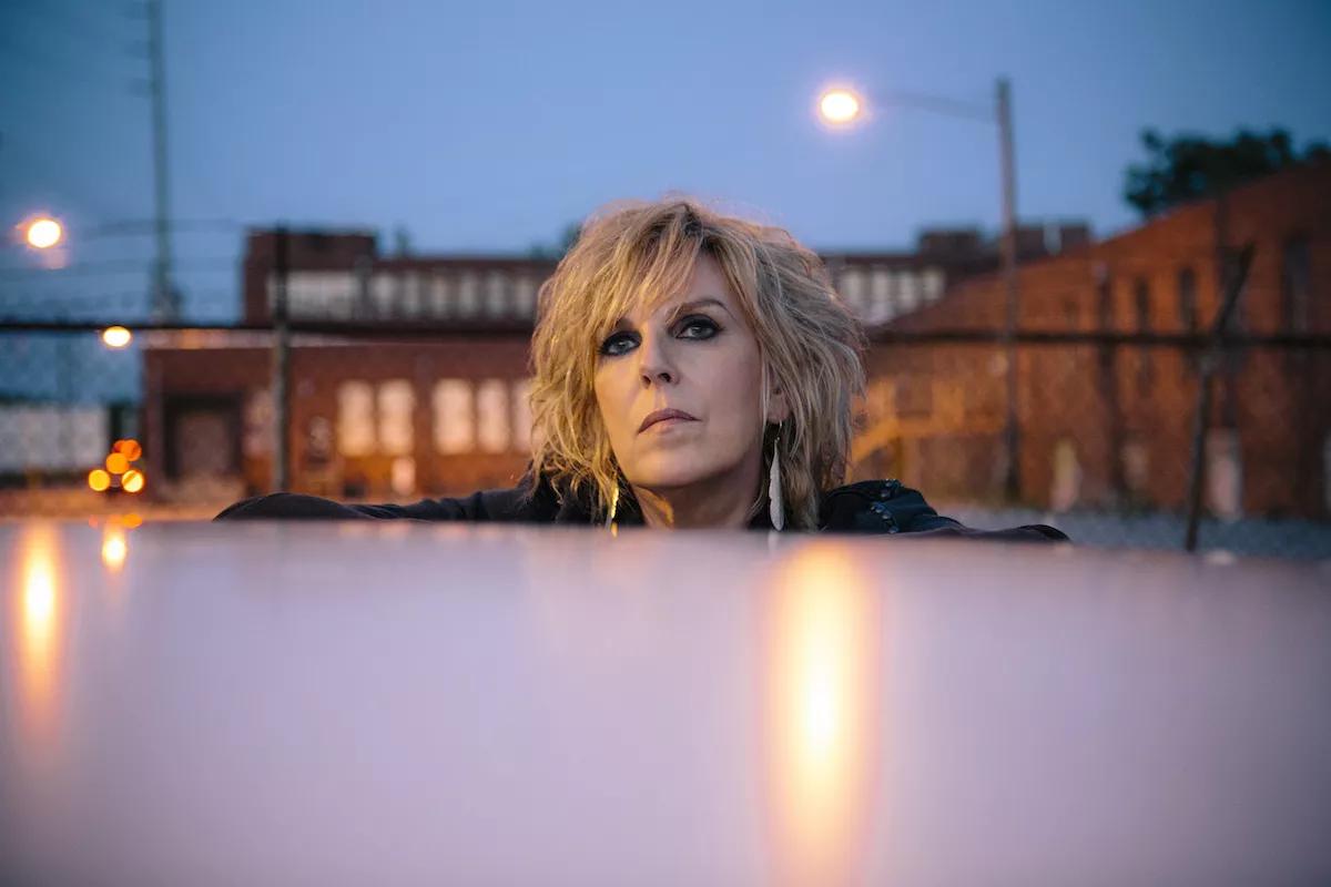 Lucinda Williams on Sexism: “It Took Me Years to Find the Right Men I Could Work With”