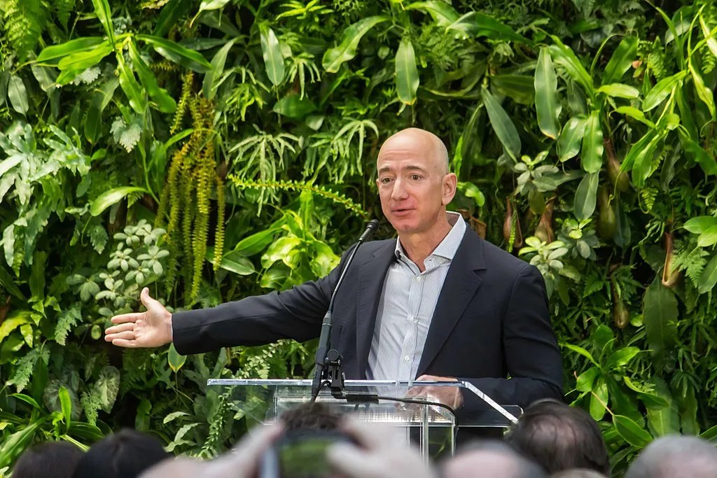<i>National Enquirer </i>Heir Whacks Pecker Over Bezos Dick-Pic Blackmail