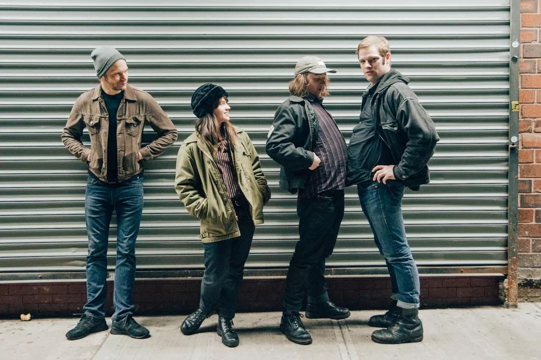 Big Eyes Brings Punk-Rock Vibes to Las Rosas