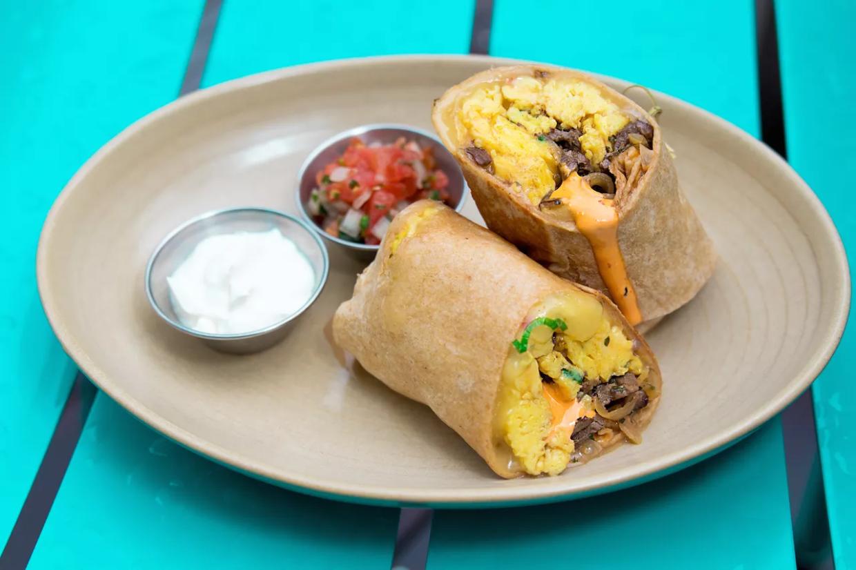 Joshua Gripper’s Sunday Brunch Offers Jerk Chicken and Waffles, Seafood Towers, and Cocktails
