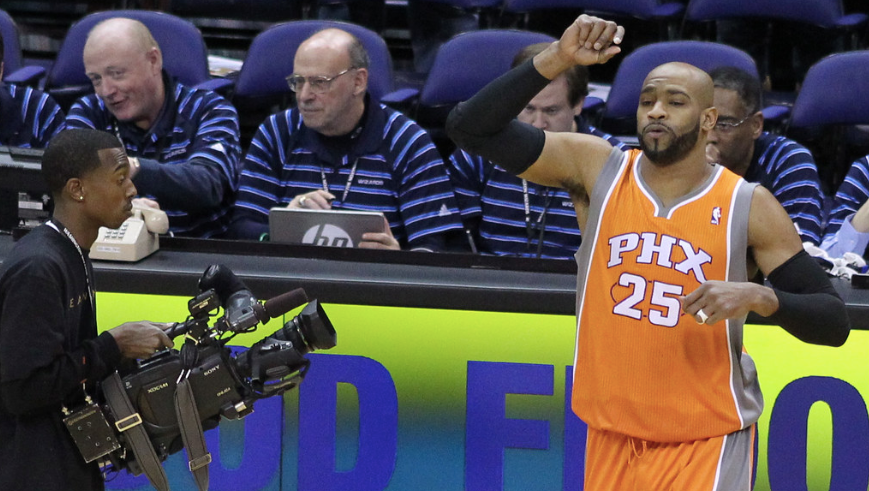 The Miami Heat Should Sign Vince Carter to Fill Dwyane Wade’s Bench Role