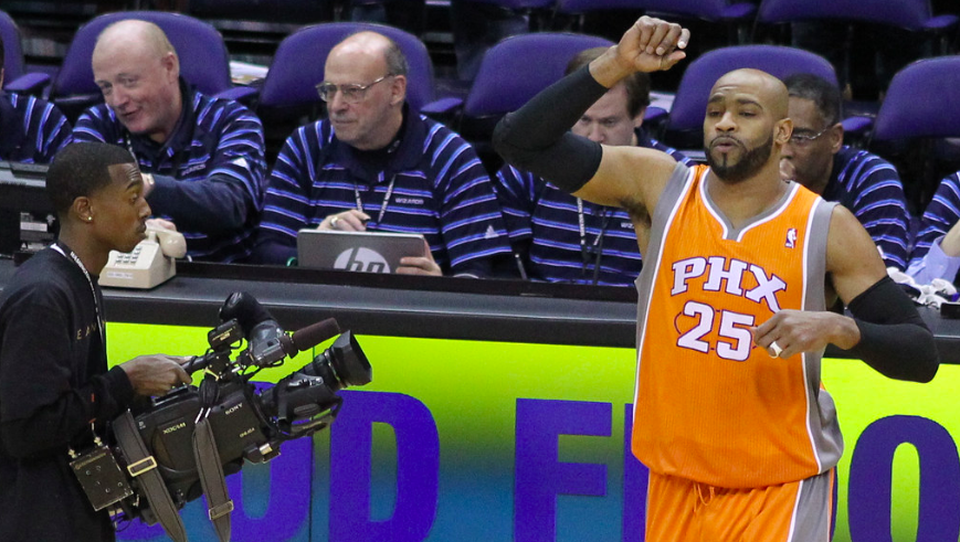 The Miami Heat Should Sign Vince Carter to Fill Dwyane Wade’s Bench Role