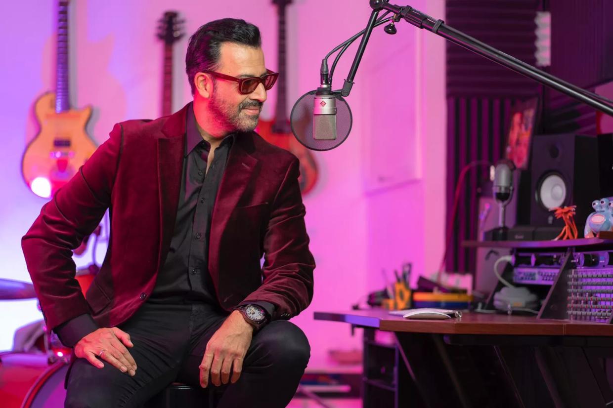 Revolución Network Is Filling a Latinx Content Void in the Podcasting World