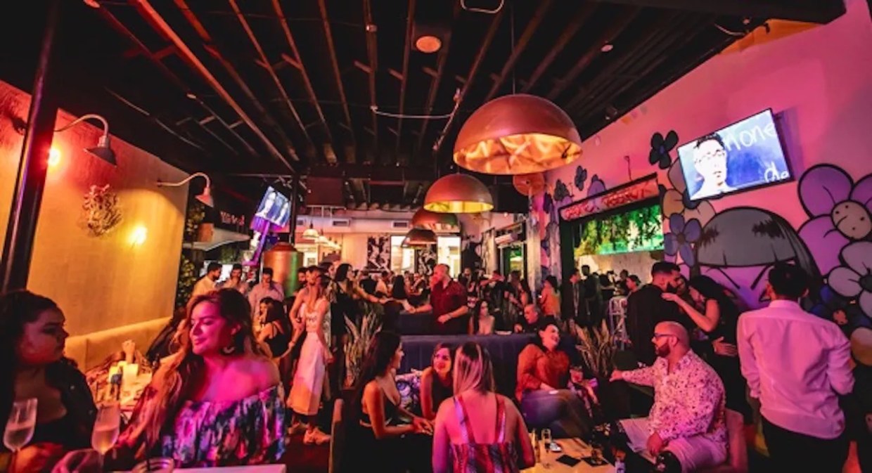 Vandalo Is an Instagrammable Graffiti-Filled Bar in Wynwood