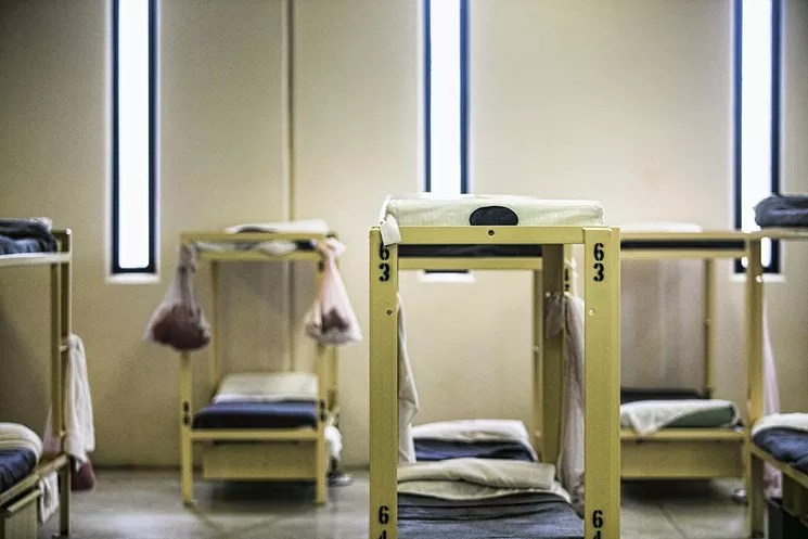 Majority of ICE Detainees in South Florida Have No Criminal History, Report Shows