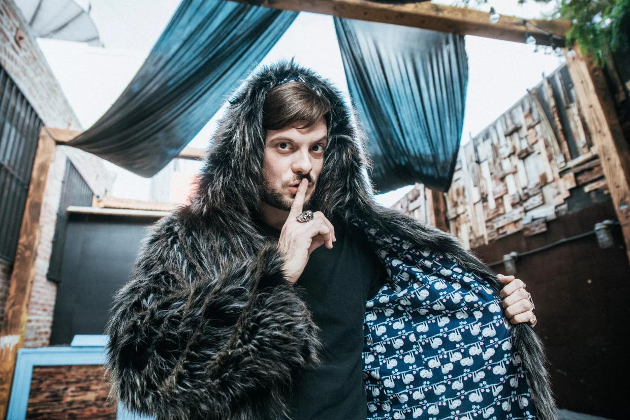 Sacha Robotti Brings Slothacid to His Open-to-Close Treehouse Set