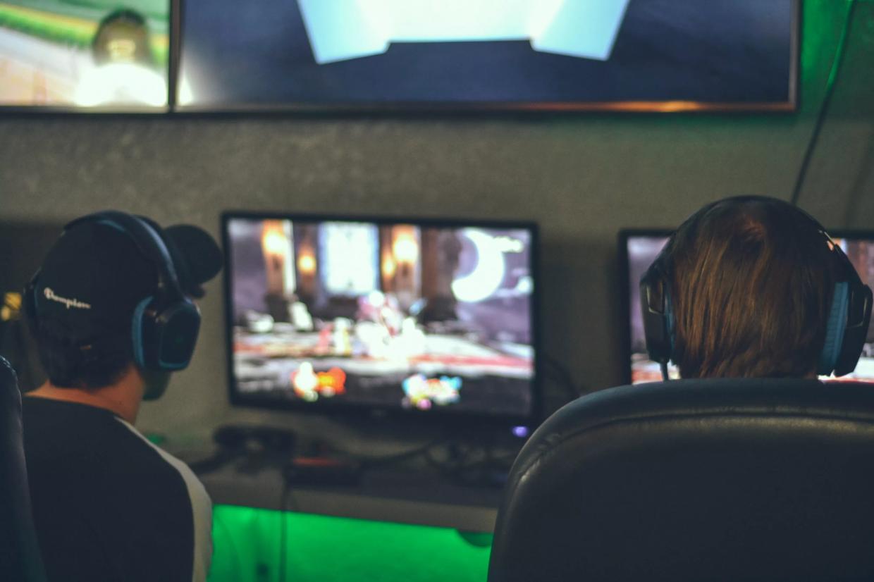 E-Sports Investor Who Called CEO Racial Slur Now Sues for Damages in Miami UPDATED