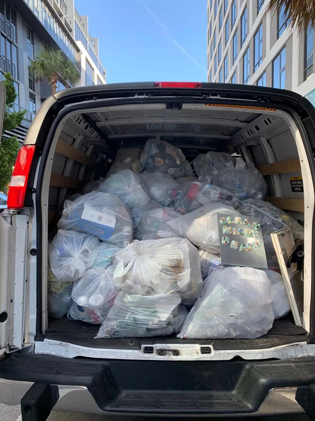 Volunteers Picked Up 600 Pounds of Trash in Wynwood in Just One Hour