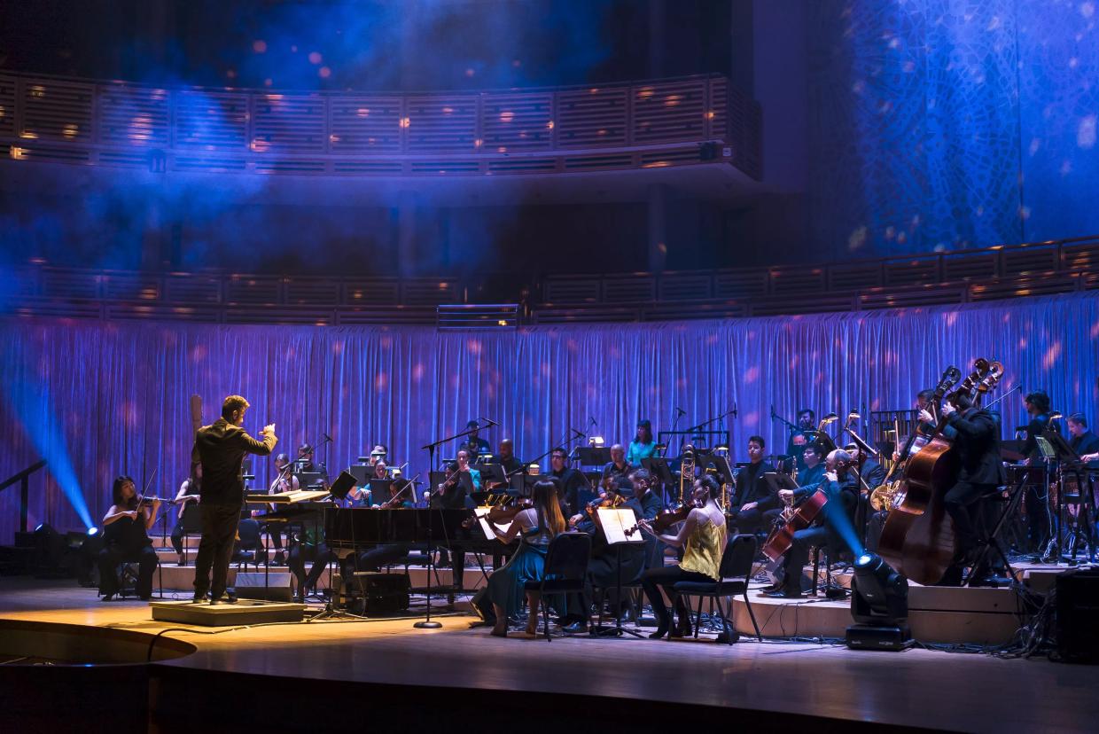 Nu Deco Ensemble and Robert Glasper Collaborate to Stage Tribute-Filled Miami Shows
