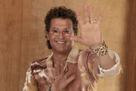 Carlos Vives Announces Miami Show