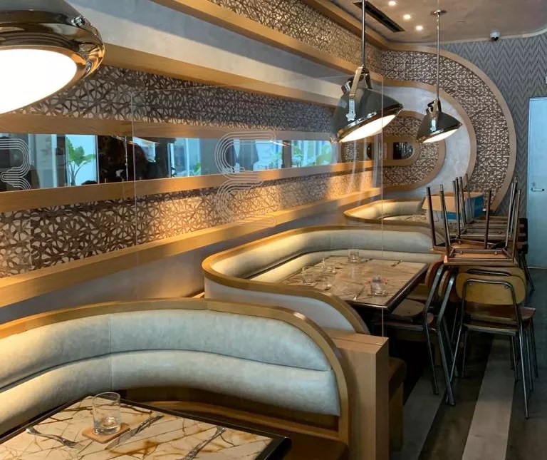 Miami Restaurants Get Creative With Social Distancing Methods