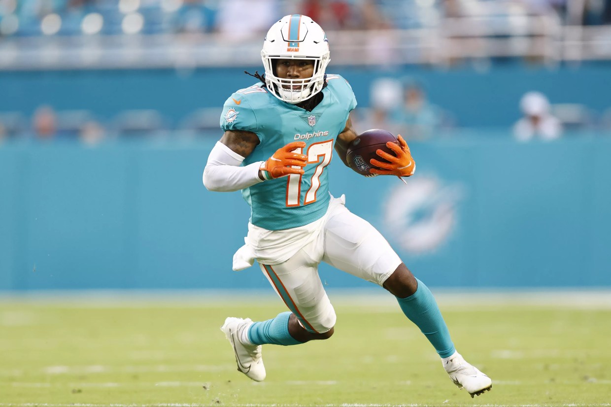 Dolphins Fans Can Help Jaylen Waddle Win Pepsi NFL Rookie of the Year